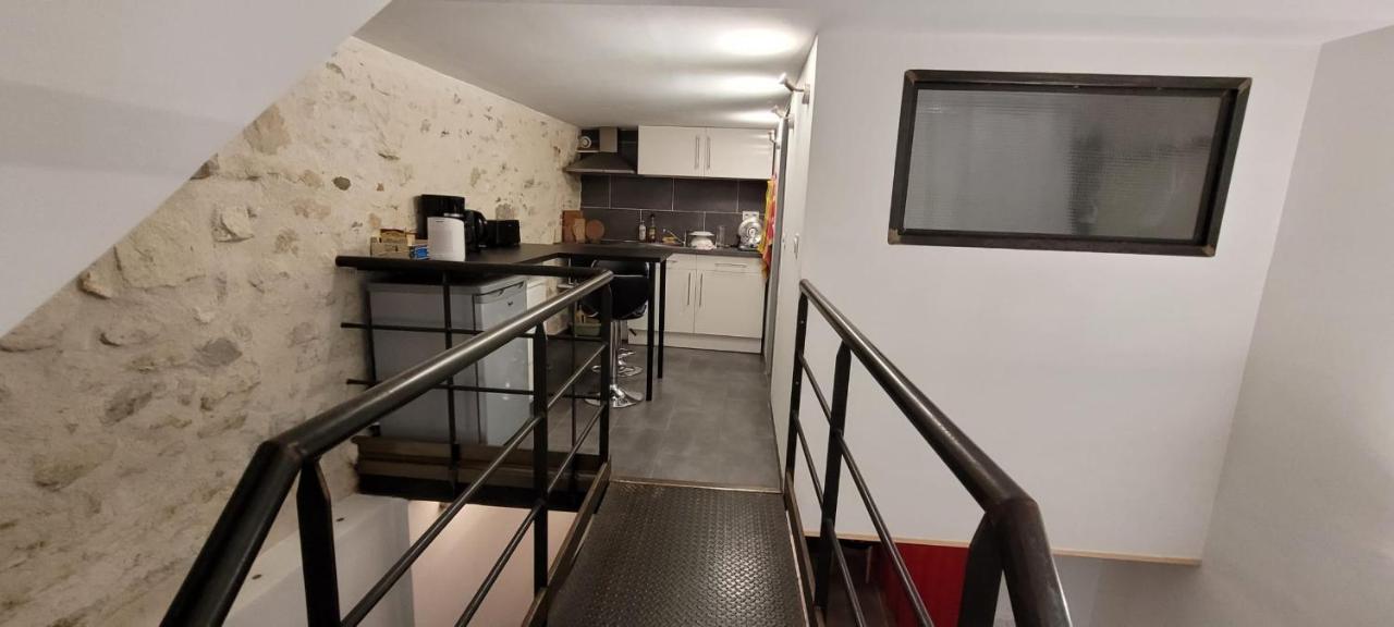 Charming Studio In The Heart Of Avignon Bagian luar foto