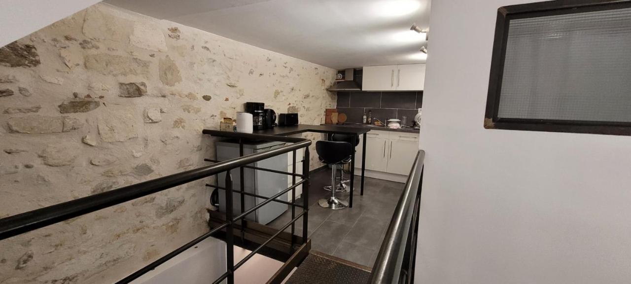 Charming Studio In The Heart Of Avignon Bagian luar foto