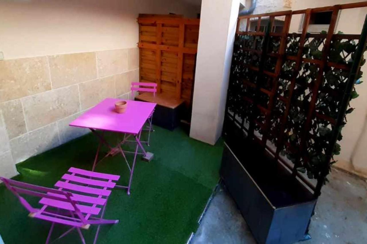 Charming Studio In The Heart Of Avignon Bagian luar foto